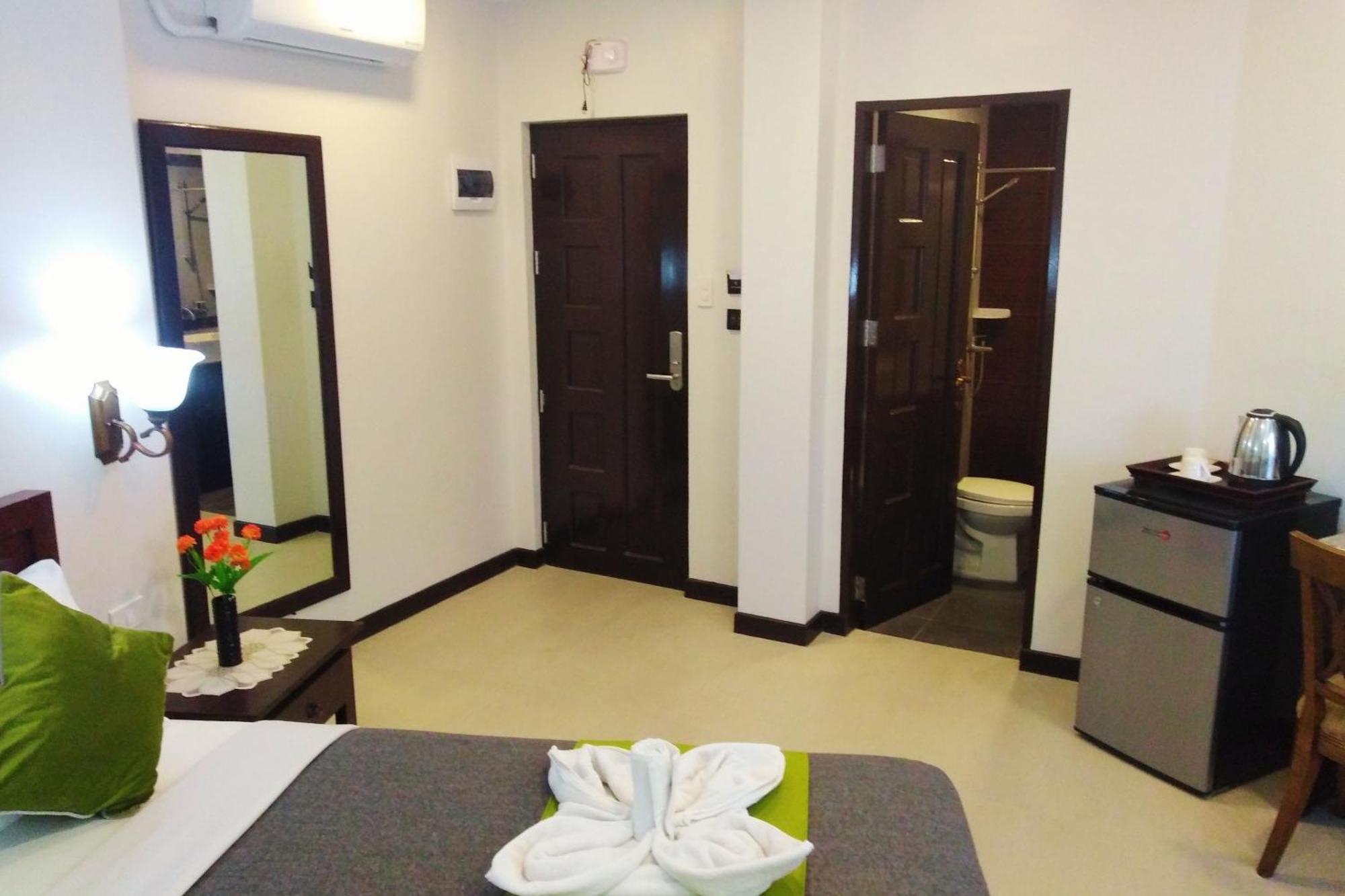 Venezia Suites Hotel Iloilo Kamer foto