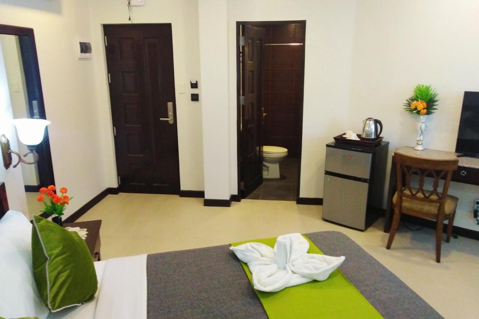 Venezia Suites Hotel Iloilo Kamer foto