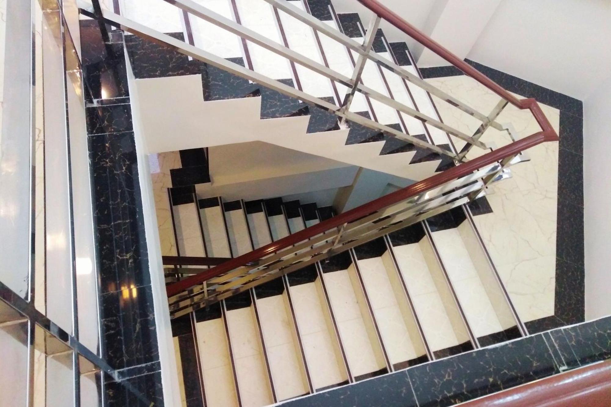Venezia Suites Hotel Iloilo Buitenkant foto