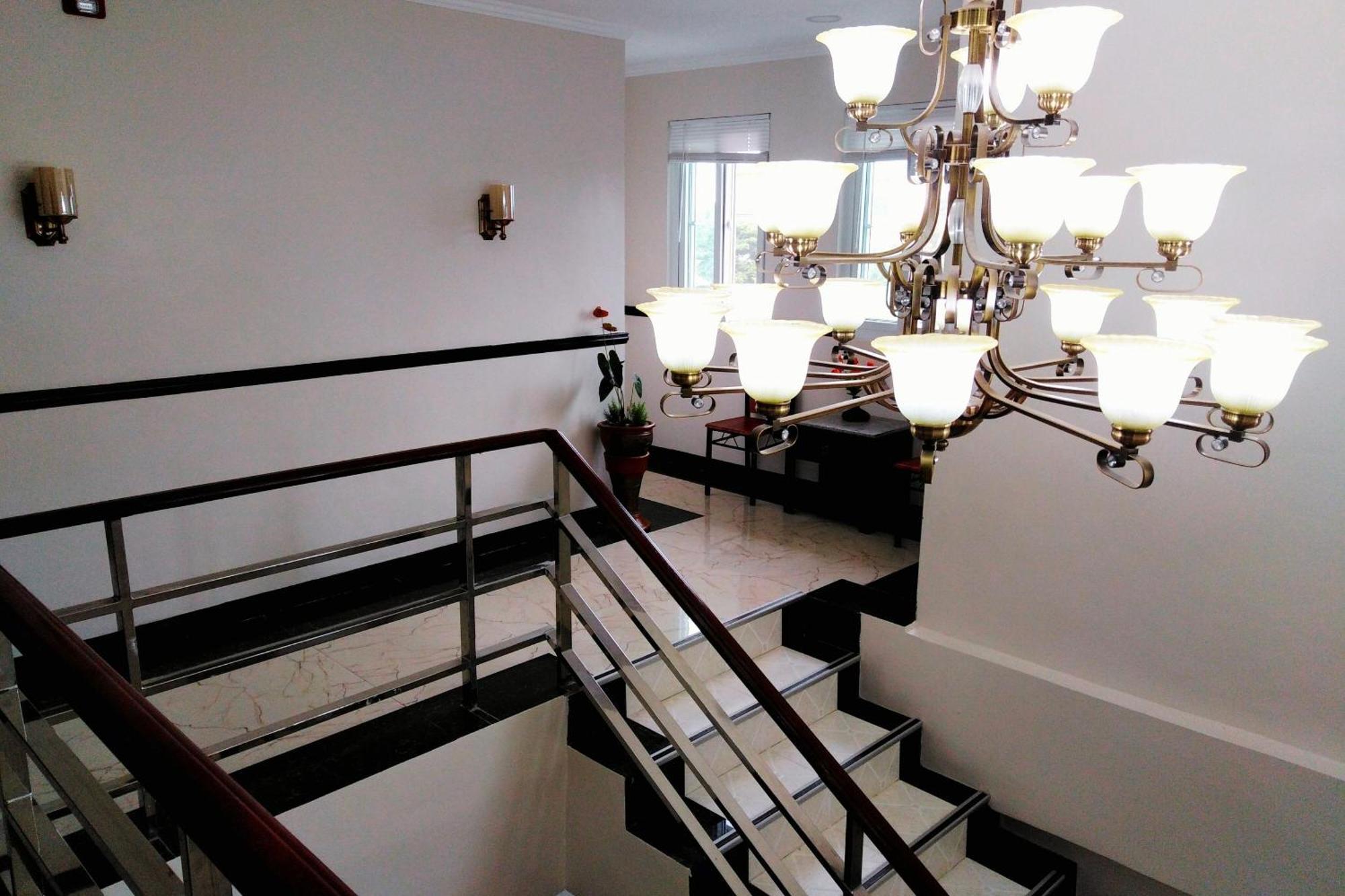 Venezia Suites Hotel Iloilo Buitenkant foto